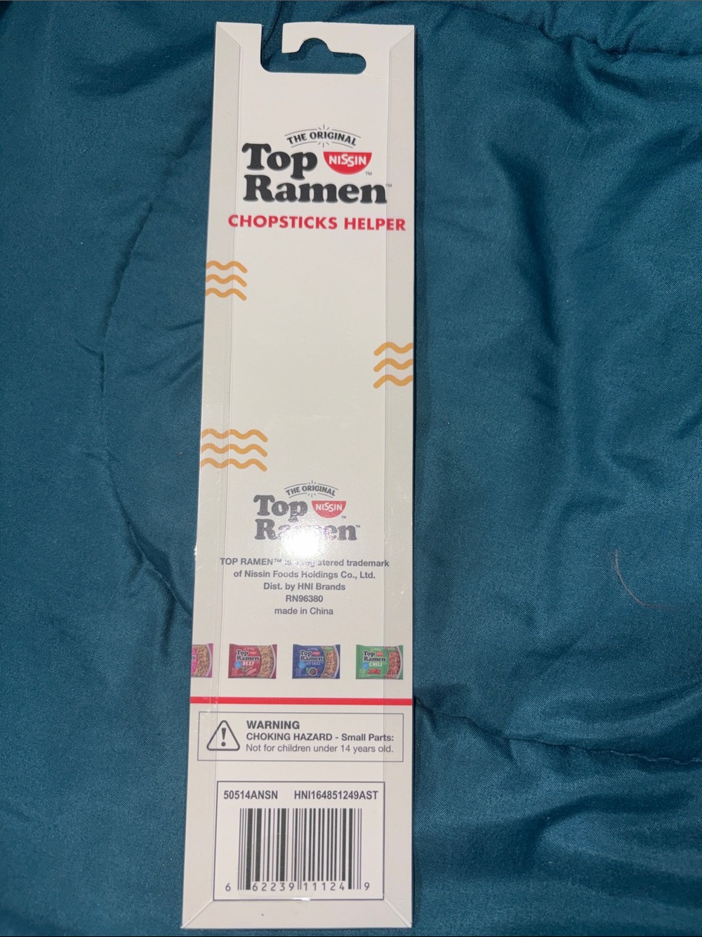 Nissin Cup Noodles Red Chopsticks Helper & Ramen Cup Spoon Set - Picture 3 of 12